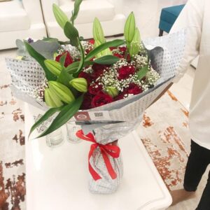 Aurora - Regal Roses and Lilies Delivery in Lagos