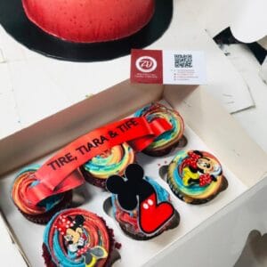 Beautifully decorated International Women’s Day Cake with floral designs and empowering details, perfect for celebrating strong and inspiring women.