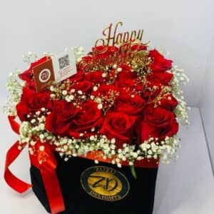 Love Shaped Roses And Gypso Box